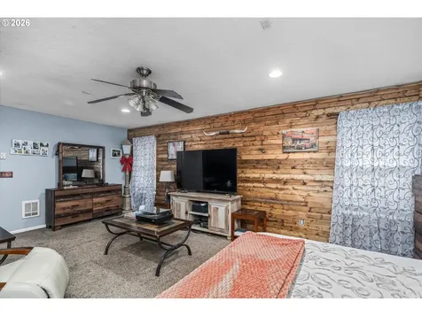 91051 Leashore Drive Vida OR 97488