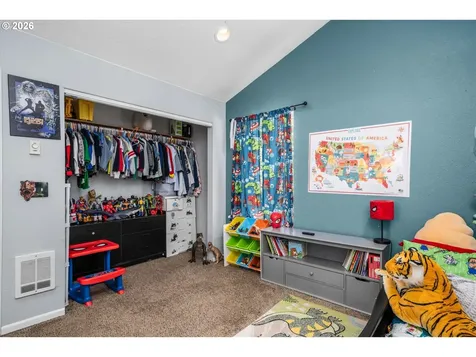 91051 Leashore Drive Vida OR 97488
