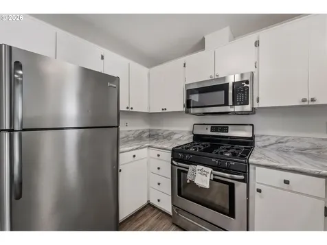 3003 NE Hale Avenue Gresham OR 97030