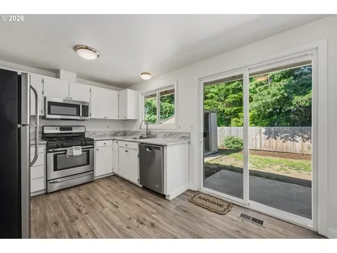 3003 NE Hale Avenue Gresham OR 97030
