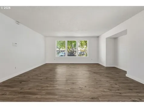 3003 NE Hale Avenue Gresham OR 97030