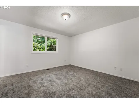 3003 NE Hale Avenue Gresham OR 97030
