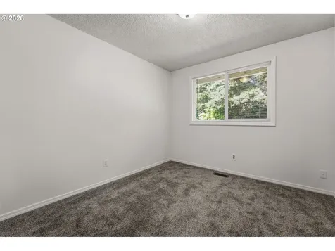 3003 NE Hale Avenue Gresham OR 97030