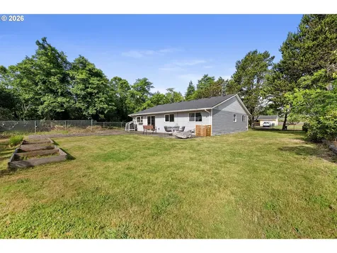 22 NW Cedar Avenue Warrenton OR 97146