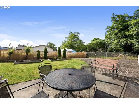 22 NW Cedar Avenue Warrenton OR 97146