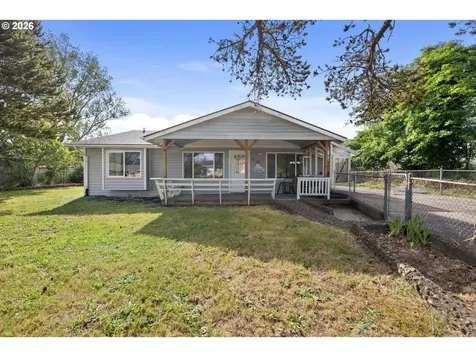 22 NW Cedar Avenue Warrenton OR 97146