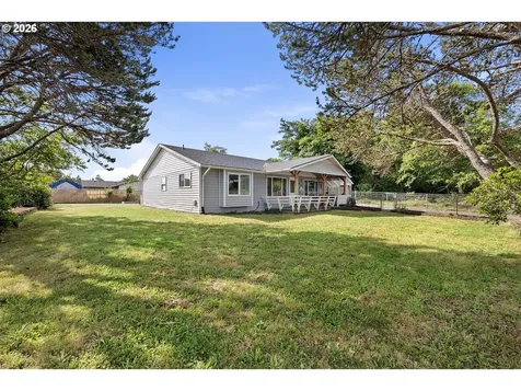 22 NW Cedar Avenue Warrenton OR 97146