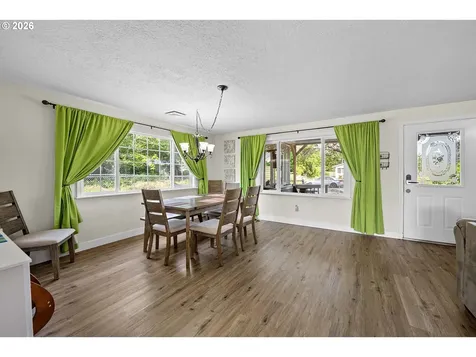 22 NW Cedar Avenue Warrenton OR 97146