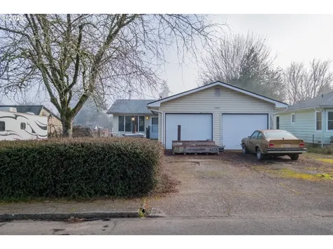 1247 1st Avenue Sweet Home OR 97386