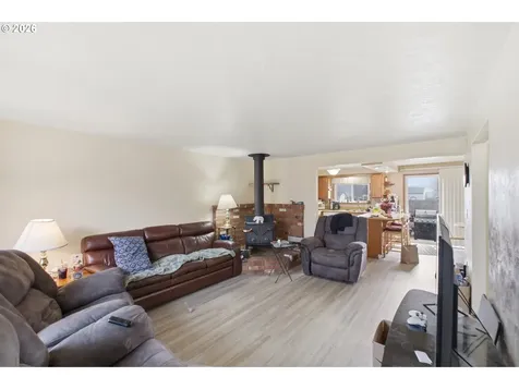 1247 1st Avenue Sweet Home OR 97386