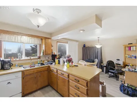 1247 1st Avenue Sweet Home OR 97386