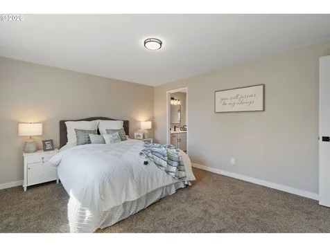11830 SE Hobart Court Happy Valley OR 97086