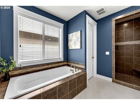2211 NW Larkspur Street Camas WA 98607