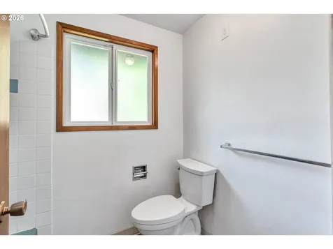 8025 SW Schiller Road Portland OR 97225