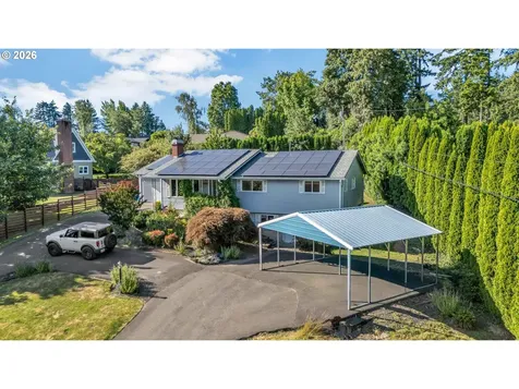 8025 SW Schiller Road Portland OR 97225