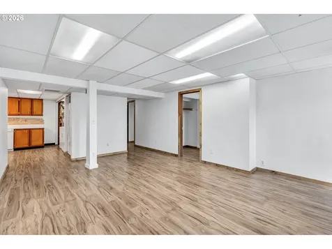 8025 SW Schiller Road Portland OR 97225