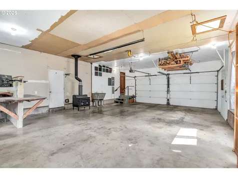 8025 SW Schiller Road Portland OR 97225