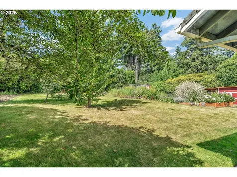 8025 SW Schiller Road Portland OR 97225