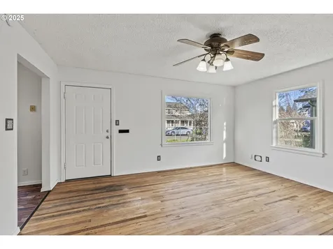 2949 Dover Street Longview WA 98632