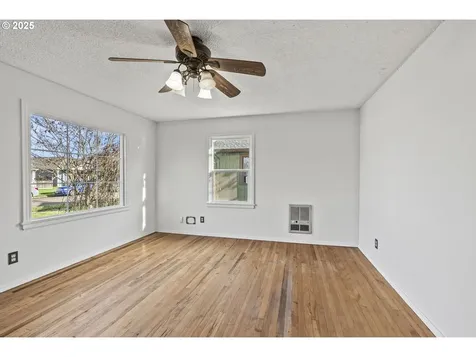 2949 Dover Street Longview WA 98632