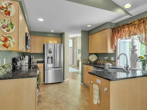4208 SE 180th Court Vancouver WA 98683