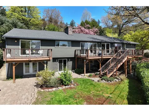 2701 SW Hamilton Street Portland OR 97239