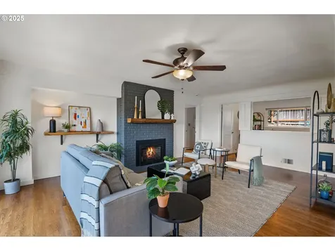2701 SW Hamilton Street Portland OR 97239