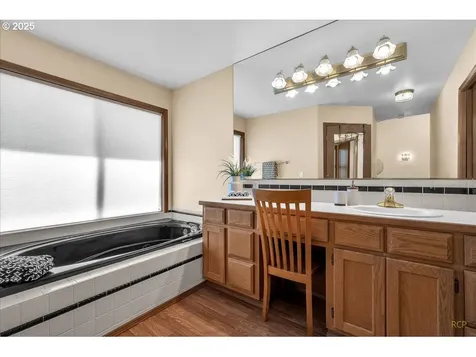 11896 SE Sovereign Court Happy Valley OR 97086