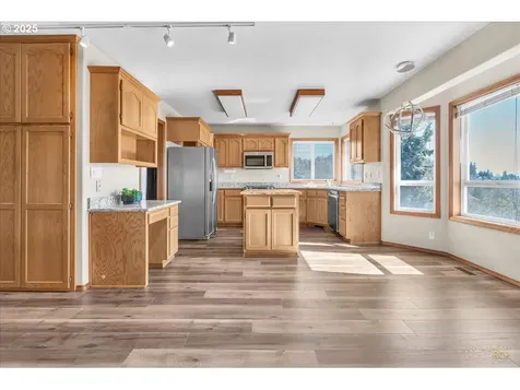 11896 SE Sovereign Court Happy Valley OR 97086