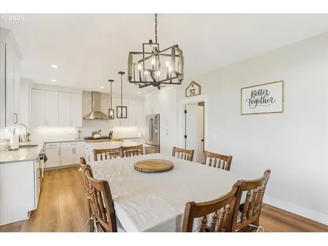 19125 Beaver Lane NE Aurora OR 97002