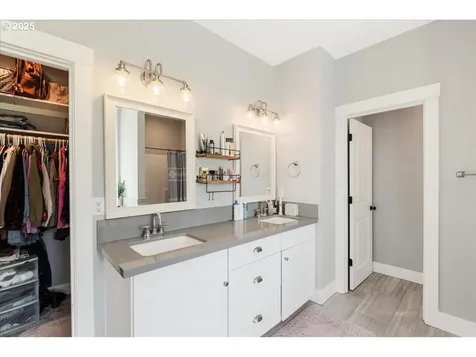 19125 Beaver Lane NE Aurora OR 97002