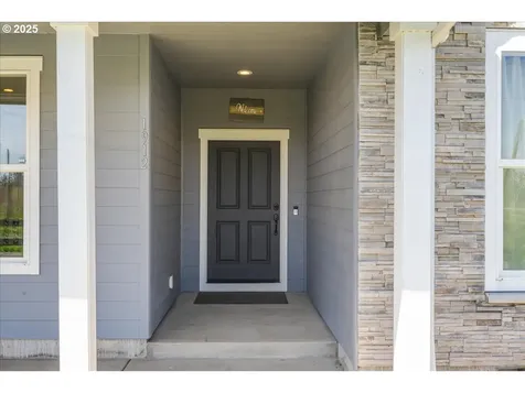 19125 Beaver Lane NE Aurora OR 97002