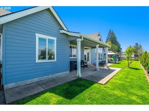 19125 Beaver Lane NE Aurora OR 97002