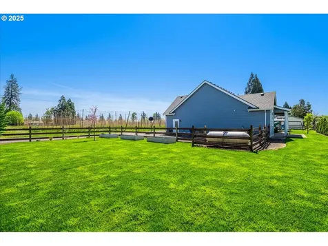 19125 Beaver Lane NE Aurora OR 97002