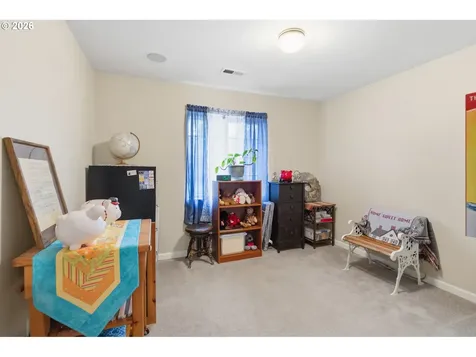 1137 Ash Grove Loop Creswell OR 97426