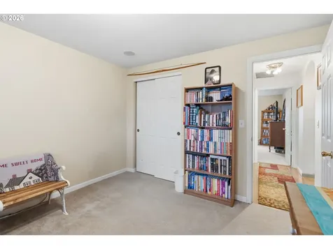 1137 Ash Grove Loop Creswell OR 97426