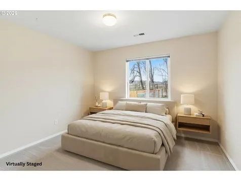 1137 Ash Grove Loop Creswell OR 97426