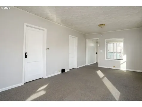 8310 NE Sacramento Street Portland OR 97220