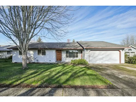 2067 SW Oleander Street Mcminnville OR 97128