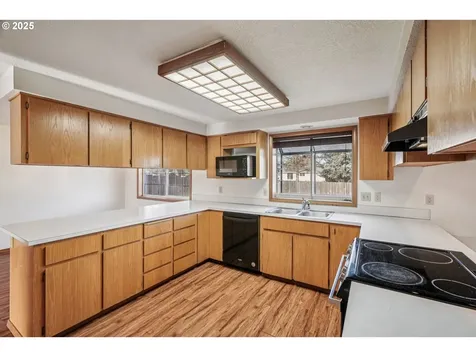 2067 SW Oleander Street Mcminnville OR 97128