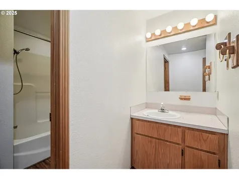 2067 SW Oleander Street Mcminnville OR 97128