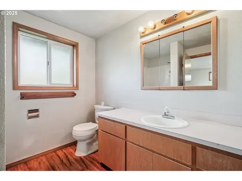 2067 SW Oleander Street Mcminnville OR 97128