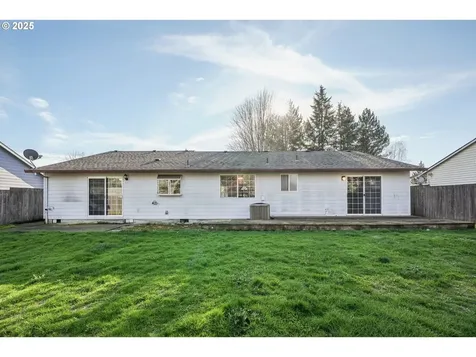 2067 SW Oleander Street Mcminnville OR 97128