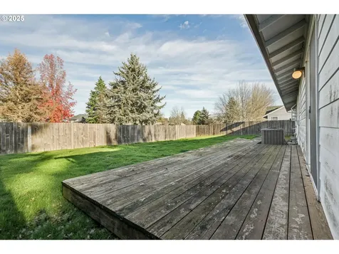 2067 SW Oleander Street Mcminnville OR 97128