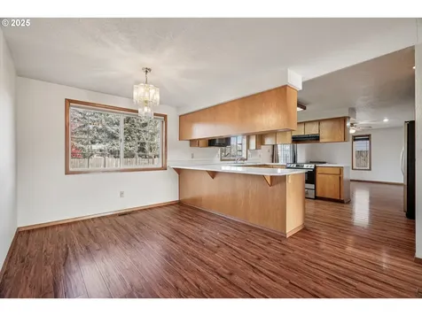 2067 SW Oleander Street Mcminnville OR 97128