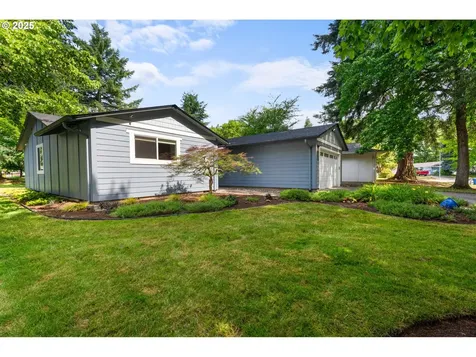 812 NE 130th Court Vancouver WA 98684