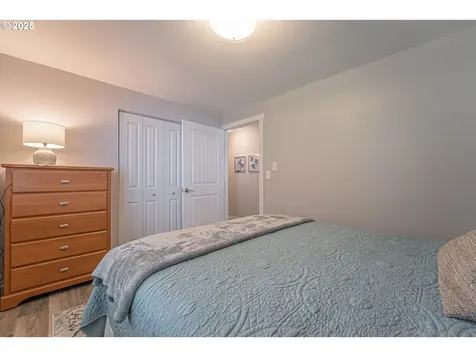 812 NE 130th Court Vancouver WA 98684