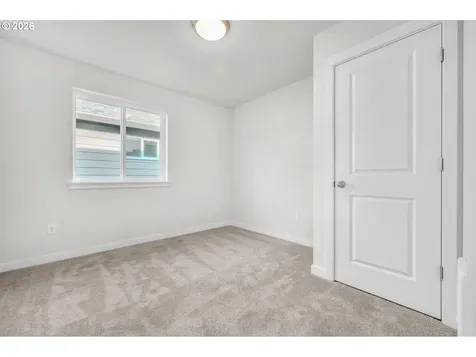 9257 E Burnside Street Portland OR 97216