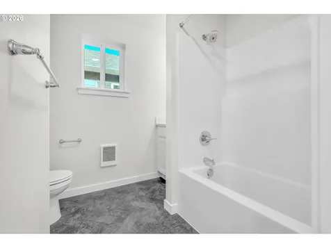 9257 E Burnside Street Portland OR 97216