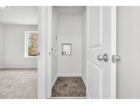9257 E Burnside Street Portland OR 97216